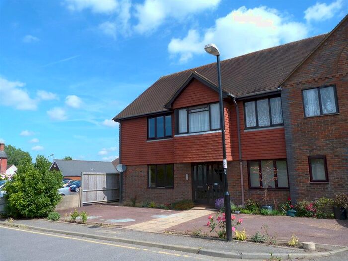1 Bedroom Flat To Rent In North Grove Road, Hawkhurst, Cranbrook, TN18