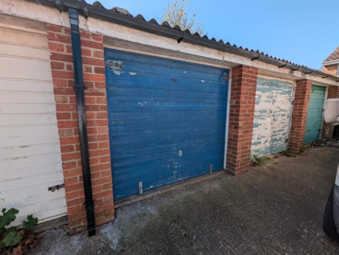 Garage / Parking To Rent In Eagle Way, Shoeburyness, SS3