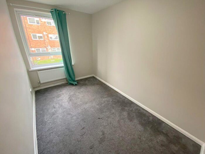 2 Bedroom Flat To Rent In Bedroom Flat – Taylor Close – Tottenham, N17