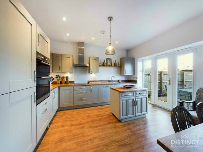 3 Bedroom Town House For Sale In Lutyens Court, Upper Rissington, GL54