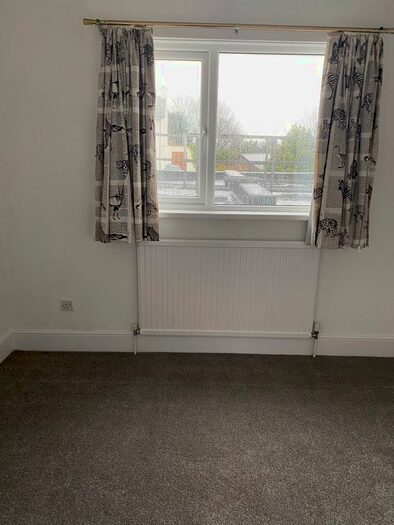2 Bedroom Flat To Rent In Greyfriars Court, Porthcawl, CF36