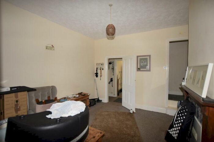 2 Bedroom Semi-Detached House To Rent In Belvedere Road, Burton-On-Trent, Staffordshire, DE13