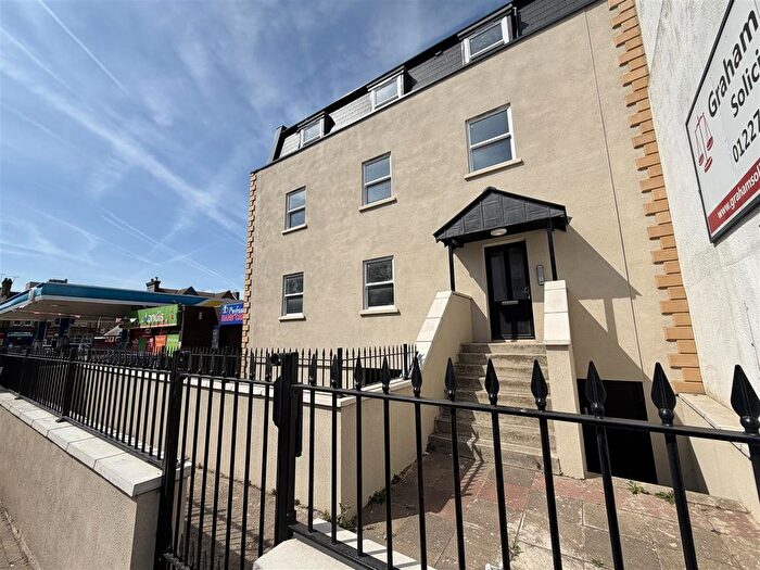 2 Bedroom Flat To Rent In High Street, Herne Bay, CT6