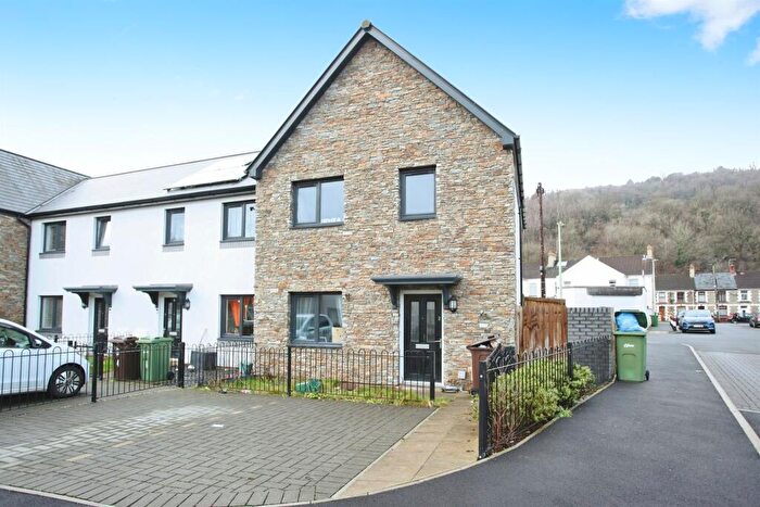 3 Bedroom End Of Terrace House For Sale In Clos Yr Hen Ysgol, Llanbradach, Caerphilly, CF83