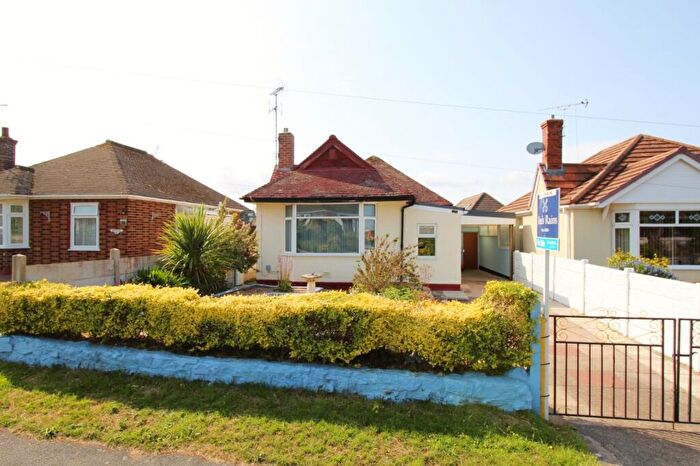 2 Bedroom Bungalow For Sale In Ffordd Ffynnon, Prestatyn, Denbighshire, LL19
