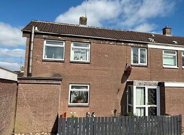 3 Bedroom End Of Terrace House For Sale In Braemar Avenue, Lurgan, BT66