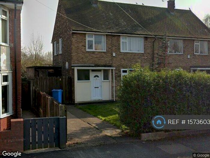 3 Bedroom Semi-Detached House To Rent In Barrington Avenue, Hull, HU5