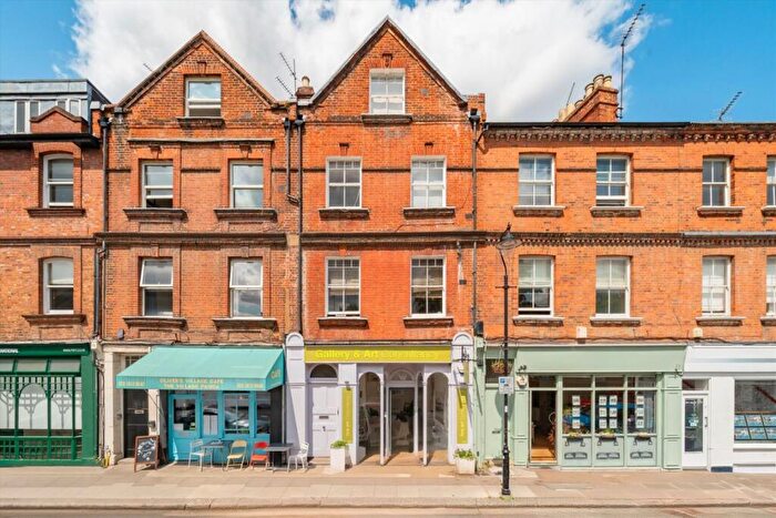 2 Bedroom Flat For Sale In Belsize Lane, Belsize Park, NW3