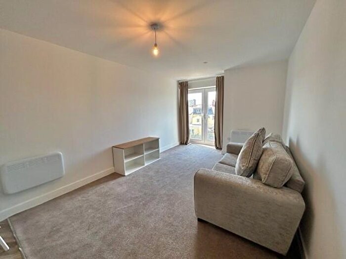 1 Bedroom Apartment To Rent In Richmond Road, Cardiff(City), CF24
