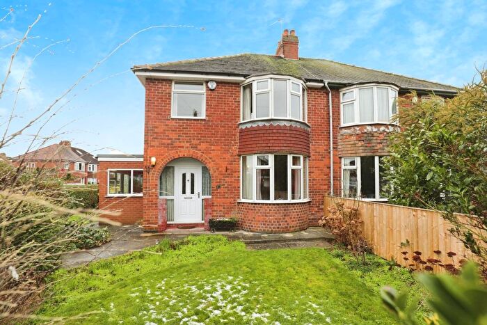 3 Bedroom Semi-Detached House For Sale In Tranby Avenue, York, YO10