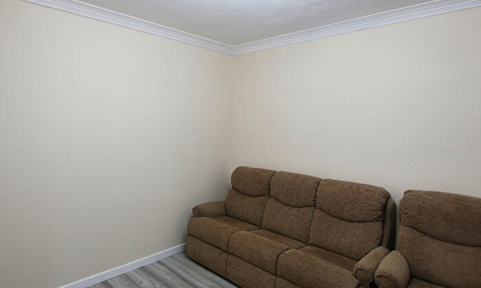 4 Bedroom Terraced House To Rent In West Way, Neasden, NW10