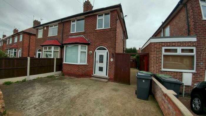 3 Bedroom Semi-Detached House To Rent In Ashfield Avenue, Beeston, Nottingham, NG9