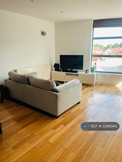 2 Bedroom Flat To Rent In Rocky Lane South, Heswall, CH60