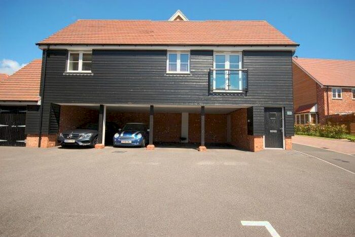 2 Bedroom Flat To Rent In Mead Lane, Uckfield, TN22