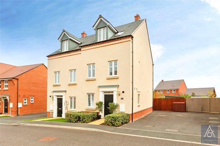 3 Bedroom Semi-Detached House For Sale In Swithin Lane, Buckingham, Buckinghamshire, MK18