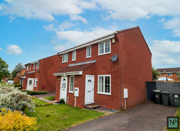 2 Bedroom Semi-Detached House To Rent In Westmorland Close, Fazeley, B78