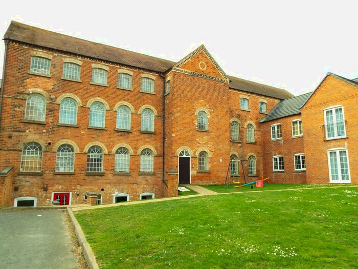 2 Bedroom Flat To Rent In Beoley Road, Redditch, B98