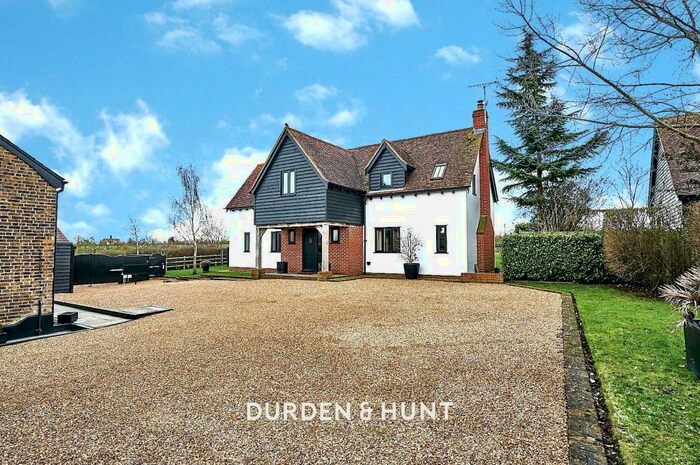 4 Bedroom Detached House For Sale In Ashlyns Lane, Ongar, CM5