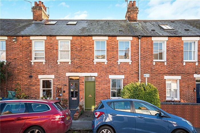 2 Bedroom Terraced House For Sale In South Street, Oxford, Oxfordshire, OX2