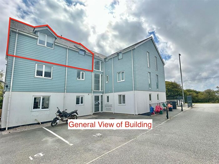 1 Bedroom Flat For Sale In Falmouth Road, Helston, TR13