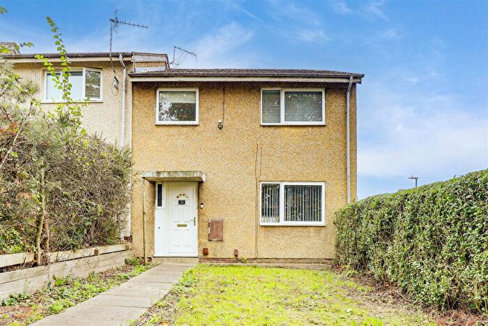 3 Bedroom End Of Terrace House For Sale In Chevin Gardens, Top Valley, Nottinghamshire, NG5