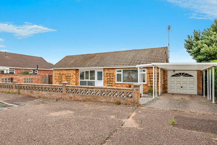 2 Bedroom Detached Bungalow For Sale In Suffield Close, North Walsham, NR28