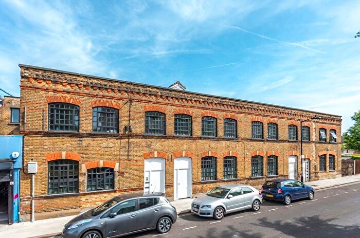 2 Bedroom Flat For Sale In Godman Road, London, SE15