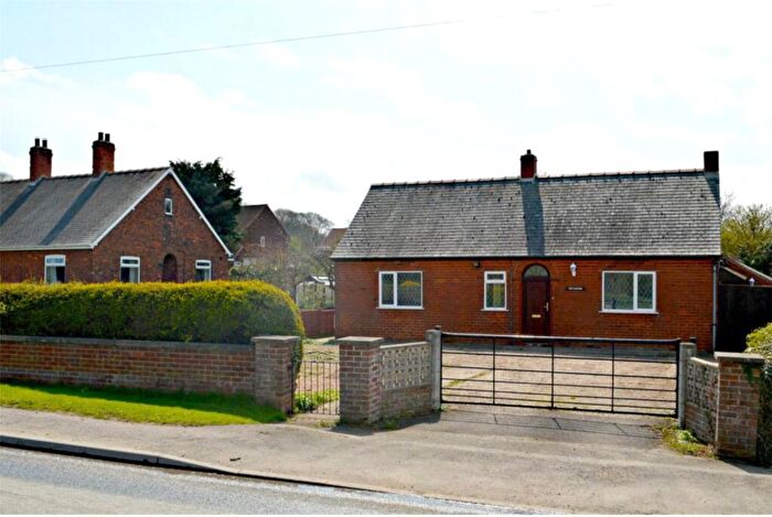 3 Bedroom Bungalow For Sale In Sluice Road, South Ferriby, Barton-upon-Humber, Lincolnshire, DN18