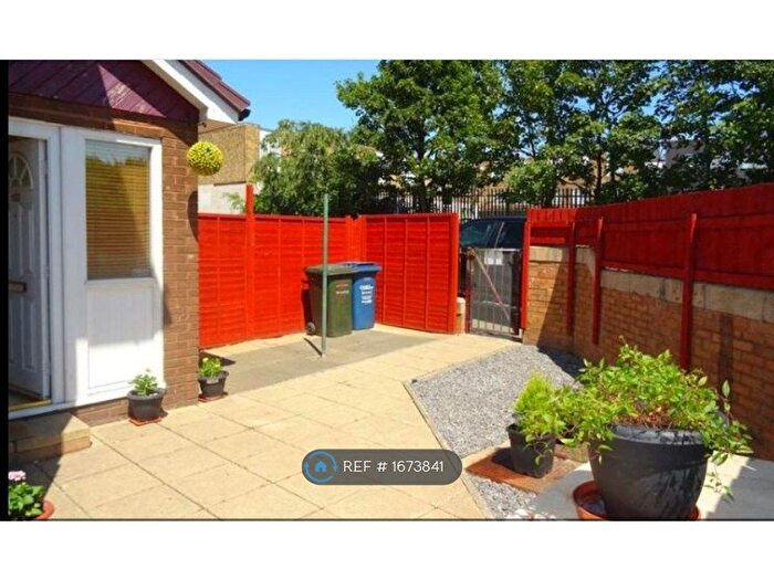 2 Bedroom End Of Terrace House To Rent In Belgrave Parade, Newcastle Upon Tyne, NE4