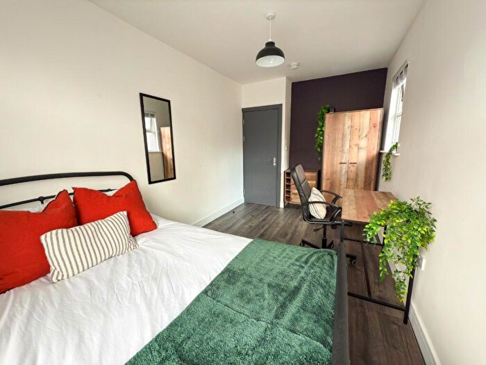 6 Bedroom House To Rent In Bankfield Avenue, Manchester, M13