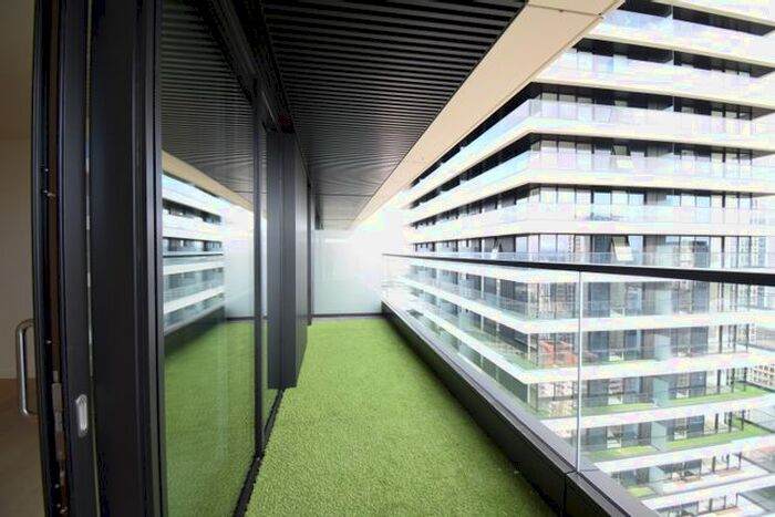 Studio For Sale In Marsh Wall, E14 - Photo 2