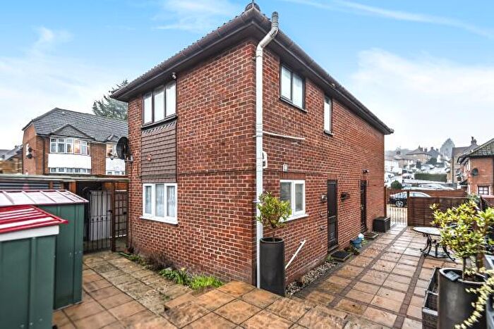 1 Bedroom Flat To Rent In Desborough Avenue, High Wycombe, HP11