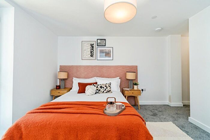 1 Bedroom Apartment For Sale In Back Of The Walls, Southampton, SO14