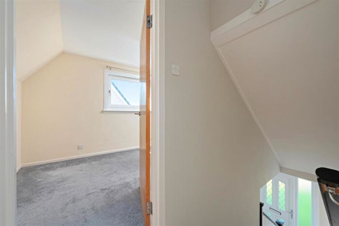2 Bedroom Semi-Detached House For Sale In Evershed Drive, Dunfermline, KY11