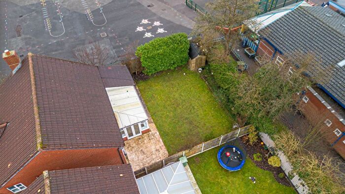 5 Bedroom Detached House For Sale In Ranworth Drive, Lowton, WA3