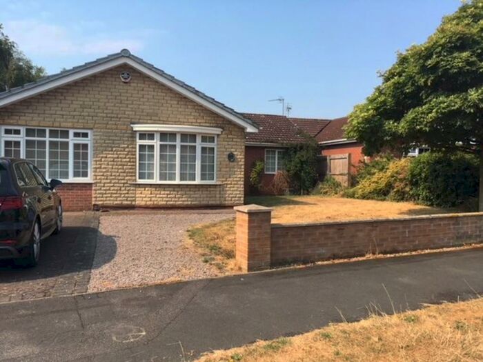4 Bedroom Detached Bungalow To Rent In Abingdon Avenue, Lincoln, LN6
