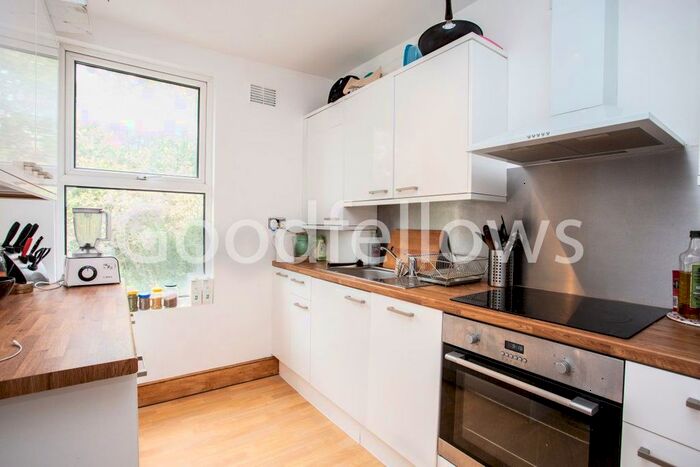 2 Bedroom Maisonette To Rent In Ashbourne Road, Mitcham CR4