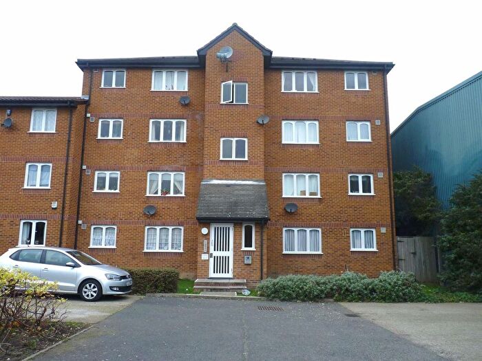 1 Bedroom Studio To Rent In Sybil Phoenix Close, London, SE8