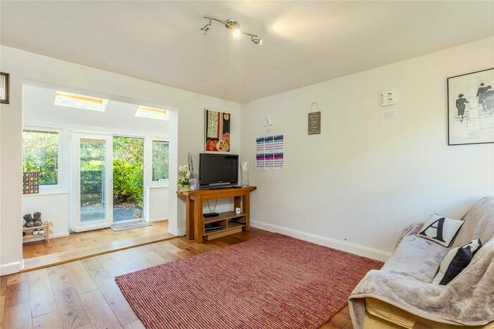 2 Bedroom Property To Rent In Longfellow Way, Old Kent Road, SE1