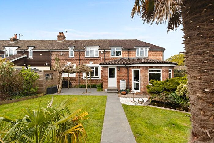 4 Bedroom Semi-Detached House For Sale In Oakhurst Road, Battle, TN33