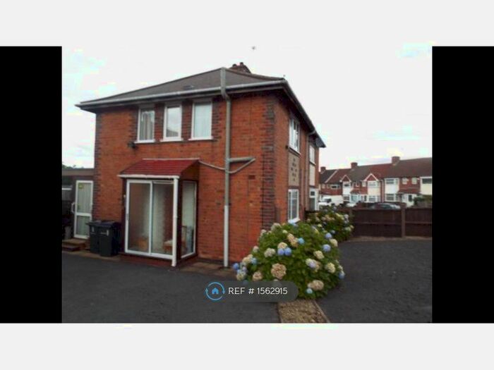 2 Bedroom Semi-Detached House To Rent In Sunningdale Road, Birmingham, B11