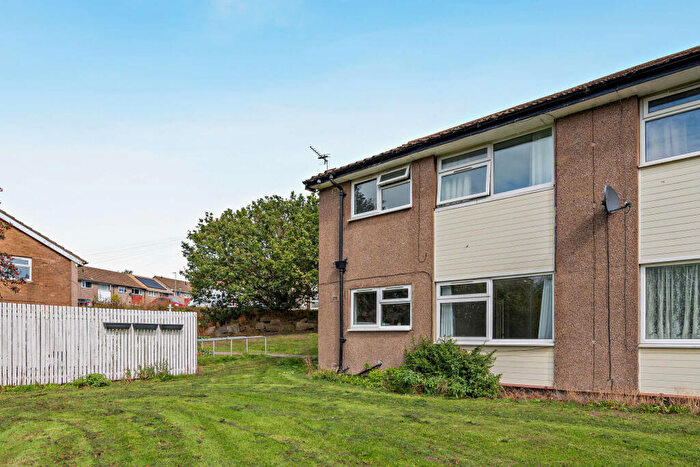 1 Bedroom Flat For Sale In Bodmin Crescent, Middleton, Leeds, LS10