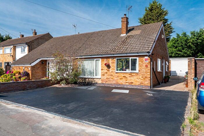 3 Bedroom Semi-Detached Bungalow For Sale In Blenheim Road, Birstall, LE4