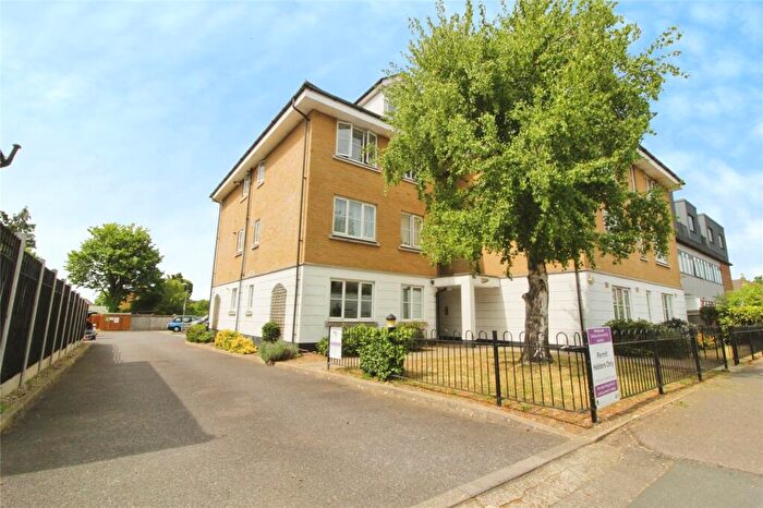 2 Bedroom Apartment To Rent In Buckingham Court, Carlisle Road, Romford, RM1