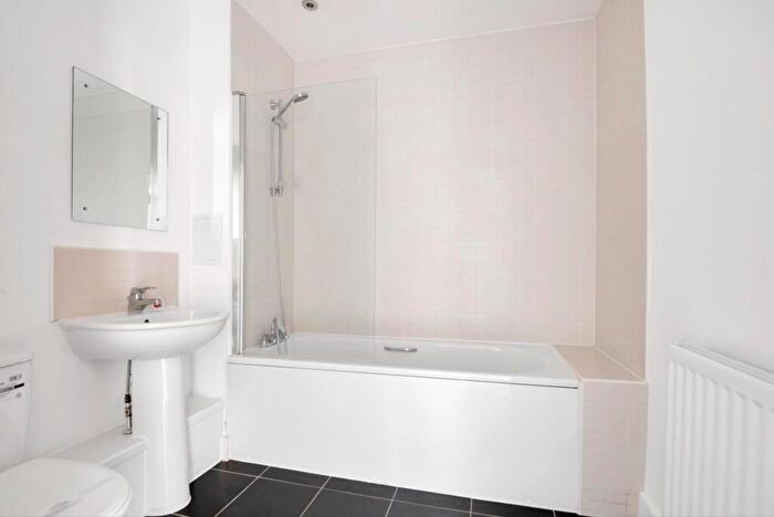 1 Bedroom Flat For Sale In Green Lanes Walk, London, N4