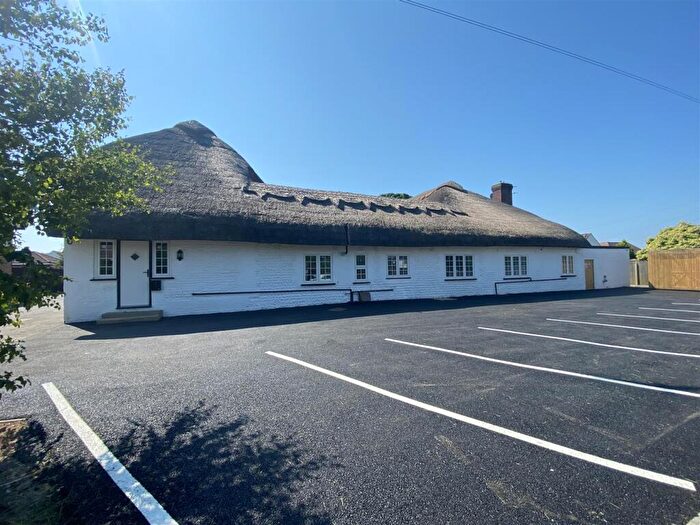 2 Bedroom Flat For Sale In Ferringham Lane, Ferring, Worthing, BN12