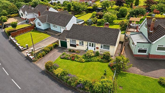 3 Bedroom Bungalow For Sale In Totterdown Lane, Bleadon Hill, Weston-Super-Mare, BS24