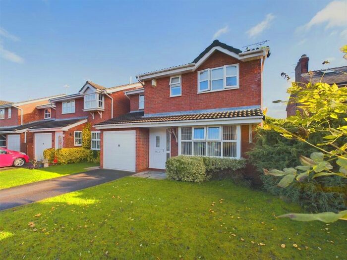 4 Bedroom Detached House To Rent In Lister Close, Middlewich, Cheshire, CW10