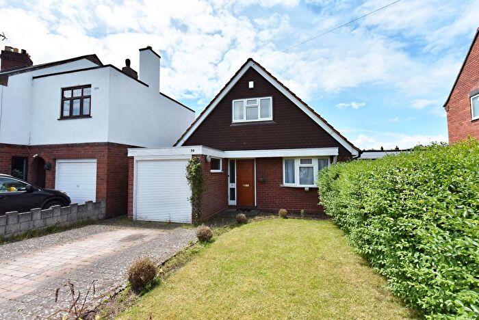 3 Bedroom Detached House For Sale In Kingswinford, Penzer Street, DY6