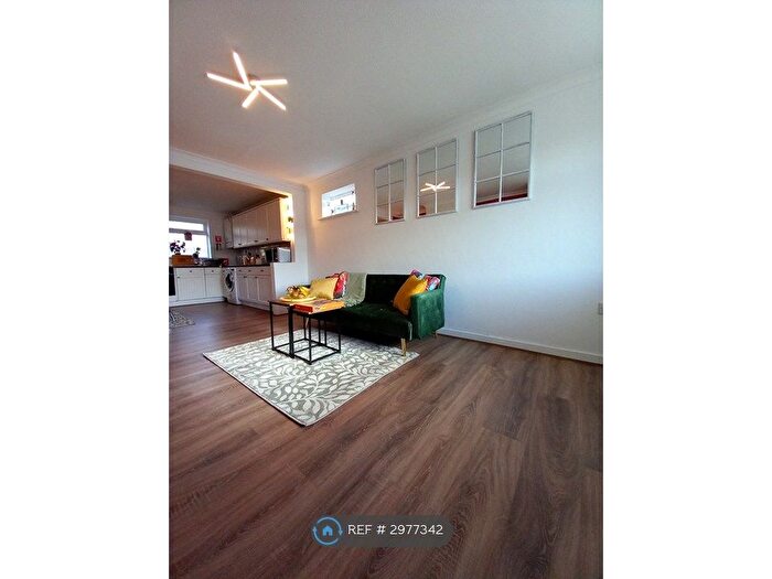 2 Bedroom Semi Detached House To Rent In Salisbury St, Liverpool, L3